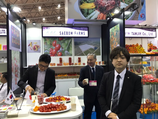 ▲ 지난 5일부터 8일까지 일본 지바에서 개최된 도쿄 국제식품박람회에 상주지역 3개업체가 참가해 농특산물 수출 가능성을 확인했다.