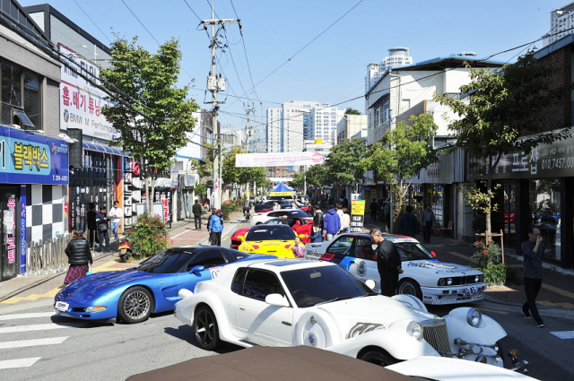 ▲ 대구스트리트모터페스티벌이 18~19일 중구 남산동 자동차부품골목에서 개최된다. 사진은 지난해 페스티벌 행사 모습.
