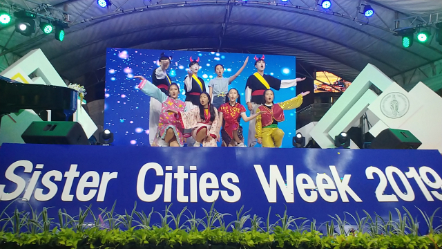▲ 가창중학교 학생들이 대구시와 태국 방콕 간 자매도시를 체결하는 자리에서 축하공연으로 뮤지컬을 선보였다.