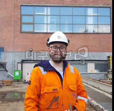 ▲ 핀란드 지열발전소 현장을 안내한 노르웨이 출신 엔지니어 구나르 니가르드(38)씨.