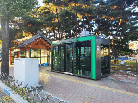 ▲ 안동시가 버스 승강장에 ‘미세먼지 회피 휴게 쉼터’를 경북도내에서 처음으로 설치, 운영한다.