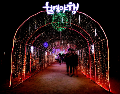 ▲ 안동 달빛투어 ‘달그락(樂)’,'월영야행'이 한국관광공사가 선정하는 야간 관광 100선에 선정됐다.