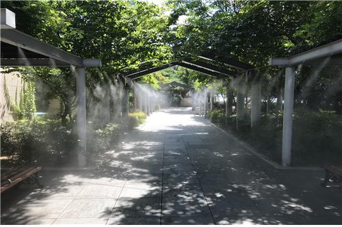 ▲ 대구 중구 국채보상운동기념공원에 설치된 쿨링포그