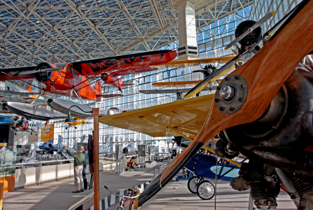 ▲ 비행기 박물관은 세계에서 가장 큰 비행기 박물관으로, 라이트 형제부터 우주선까지 비행기의 모든 역사가 살아있는 곳이다. 출처 Visit Seattle
