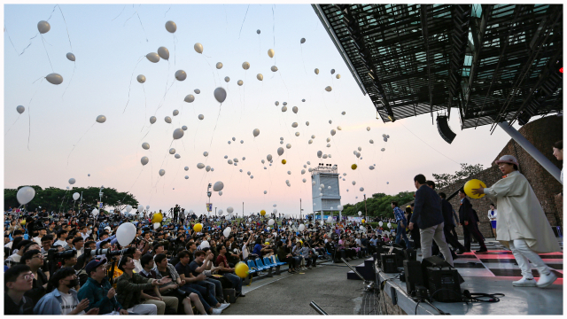 ▲ 대구예술문화단체총연합회(회장 김종성)는 '2020청소년무대예술페스티벌'을 8월 1일 오후7시 코오롱 야외음악당에서 개최한다. 사진은 개막 퍼포먼스