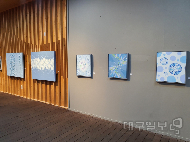 ▲ ‘4 artist various exhibition’ 전시 전경.