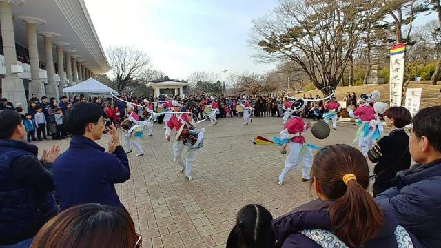 ▲ 지난해 설날 연휴 경주박물관에서 진행된 사물놀이 모습.