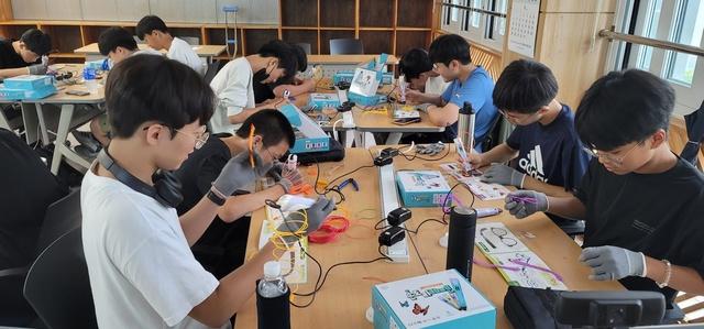대구시립도서관, 학교 대상 창의적 체험활동 프로그램 운영 - 대구일보