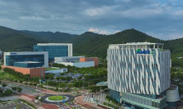 케이메디허브, 글로벌 공동 R&D 분야 확대로 첨단의료산업 혁신 이끌어 - 뉴스 썸네일 이미지